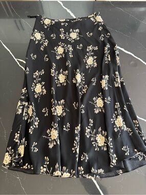 Vintage 100% Silk Valerie Stevens Black Skirt with Cream Floral Print